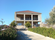 Satılır 4 otaqlı 240 m2 bağ evi Abşeron r.