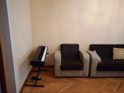 İcarəyə verilir 2 otaqlı 60 m2 köhnə tikili İnşaatçılar m.