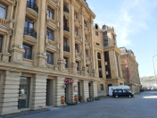 Satılır 3 otaqlı 100 m2 yeni tikili Bayıl parkı