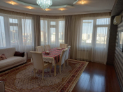 Satılır 3 otaqlı 145 m2 yeni tikili Yeni Yasamal