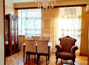 İcarəyə verilir 2 otaqlı 65 m2 köhnə tikili ABŞ səfirliyi