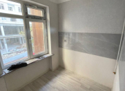 Satılır 2 otaqlı 50 m2 yeni tikili İnşaatçılar m.