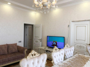Satılır 3 otaqlı 83 m2 yeni tikili Qara Qarayev m.