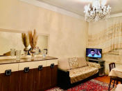 Satılır 2 otaqlı 49 m2 köhnə tikili 3 mkr