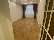 Satılır 2 otaqlı 75 m2 yeni tikili Qara Qarayev m.