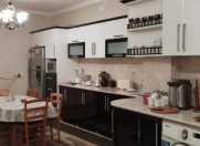 Satılır 8 otaqlı 270 m2 həyət evi Bayıl parkı