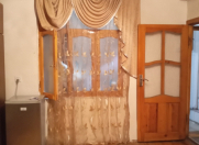 İcarəyə verilir 3 otaqlı 800 m2 həyət evi Montin