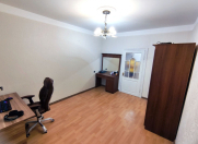 Satılır 2 otaqlı 60 m2 köhnə tikili Xətai r.