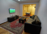 İcarəyə verilir 3 otaqlı 100 m2 köhnə tikili Səbail r.