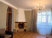 İcarəyə verilir 6 otaqlı 250 m2 həyət evi Şah İsmayıl Xətai m.