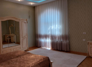 İcarəyə verilir 6 otaqlı 400 m2 bağ evi Şüvəlan