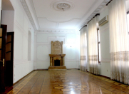 İcarəyə verilir 6 otaqlı 230 m2 ofis Nizami m.