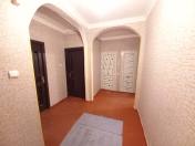 Satılır 2 otaqlı 65 m2 köhnə tikili Əhmədli m.