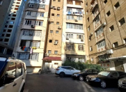 Satılır 3 otaqlı 85 m2 köhnə tikili Bakı Dövlət Universiteti