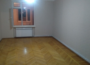 İcarəyə verilir 3 otaqlı 70 m2 ofis Gənclik m.