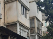 Satılır 3 otaqlı 75 m2 köhnə tikili İnşaatçılar m.