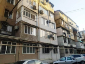 Satılır 3 otaqlı 75 m2 köhnə tikili 28 May m.