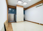 Satılır 3 otaqlı 180 m2 obyekt 28 May m.