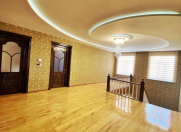 Satılır 8 otaqlı 400 m2 həyət evi Gəncə