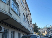 Satılır 2 otaqlı 50 m2 köhnə tikili Yasamal r.