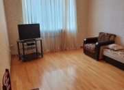 İcarəyə verilir 2 otaqlı 82 m2 yeni tikili 8 Noyabr m.