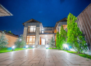 İcarəyə verilir 6 otaqlı 280 m2 villa Qusar