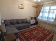 Satılır 2 otaqlı 60 m2 köhnə tikili Memar Əcəmi m.