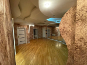 İcarəyə verilir 3 otaqlı 180 m2 yeni tikili 28 May m.