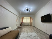 İcarəyə verilir 3 otaqlı 110 m2 yeni tikili 28 May m.