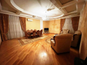 İcarəyə verilir 3 otaqlı 160 m2 yeni tikili Elmlər Akademiyası m.