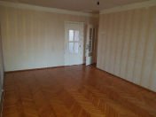 Satılır 3 otaqlı 70 m2 köhnə tikili 3 mkr