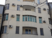 Satılır 6 otaqlı 230 m2 yeni tikili 28 May m.