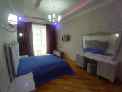 İcarəyə verilir 3 otaqlı 140 m2 yeni tikili Nəsimi r.