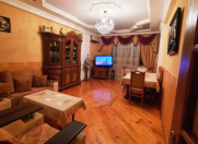 İcarəyə verilir 3 otaqlı 100 m2 yeni tikili 8 Noyabr m.