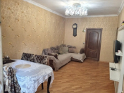 Satılır 5 otaqlı 110 m2 köhnə tikili Memar Əcəmi m.