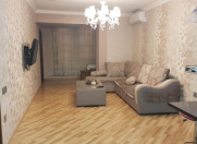 İcarəyə verilir 4 otaqlı 110 m2 köhnə tikili Gənclik m.