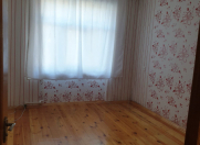 Satılır 3 otaqlı 66 m2 köhnə tikili Suraxanı r.