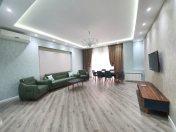 İcarəyə verilir 4 otaqlı 180 m2 yeni tikili 28 Mall