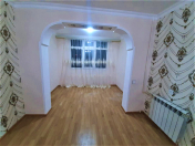 Satılır 3 otaqlı 75 m2 köhnə tikili Neftçilər m.