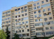 İcarəyə verilir 2 otaqlı 62 m2 köhnə tikili İçəri Şəhər m.