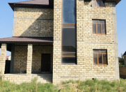Satılır 4 otaqlı 450 m2 həyət evi AAF PARK