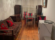 İcarəyə verilir 4 otaqlı 70 m2 köhnə tikili Nizami r.