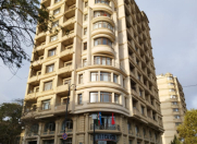 İcarəyə verilir 3 otaqlı 110 m2 yeni tikili Nizami m.