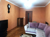 İcarəyə verilir 2 otaqlı 70 m2 köhnə tikili Gənclik m.