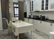 İcarəyə verilir 2 otaqlı 60 m2 köhnə tikili Elmlər Akademiyası m.