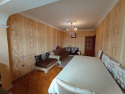 Satılır 3 otaqlı 90 m2 köhnə tikili Gənclik m.