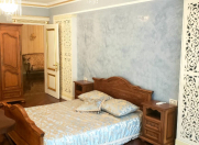 İcarəyə verilir 3 otaqlı 180 m2 yeni tikili 28 May m.