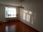 İcarəyə verilir 3 otaqlı 80 m2 köhnə tikili Əhmədli m.