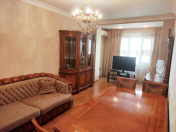 Satılır 3 otaqlı 75 m2 köhnə tikili 8 mkr