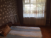 İcarəyə verilir 3 otaqlı 90 m2 köhnə tikili Nəsimi r.